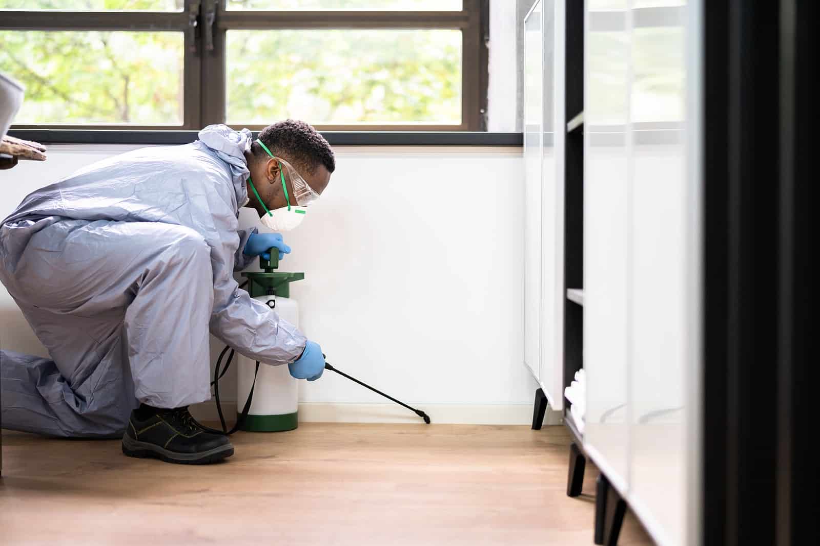 CalPro Pest Control employee providing complete pest treatment services in Folsom, CA.